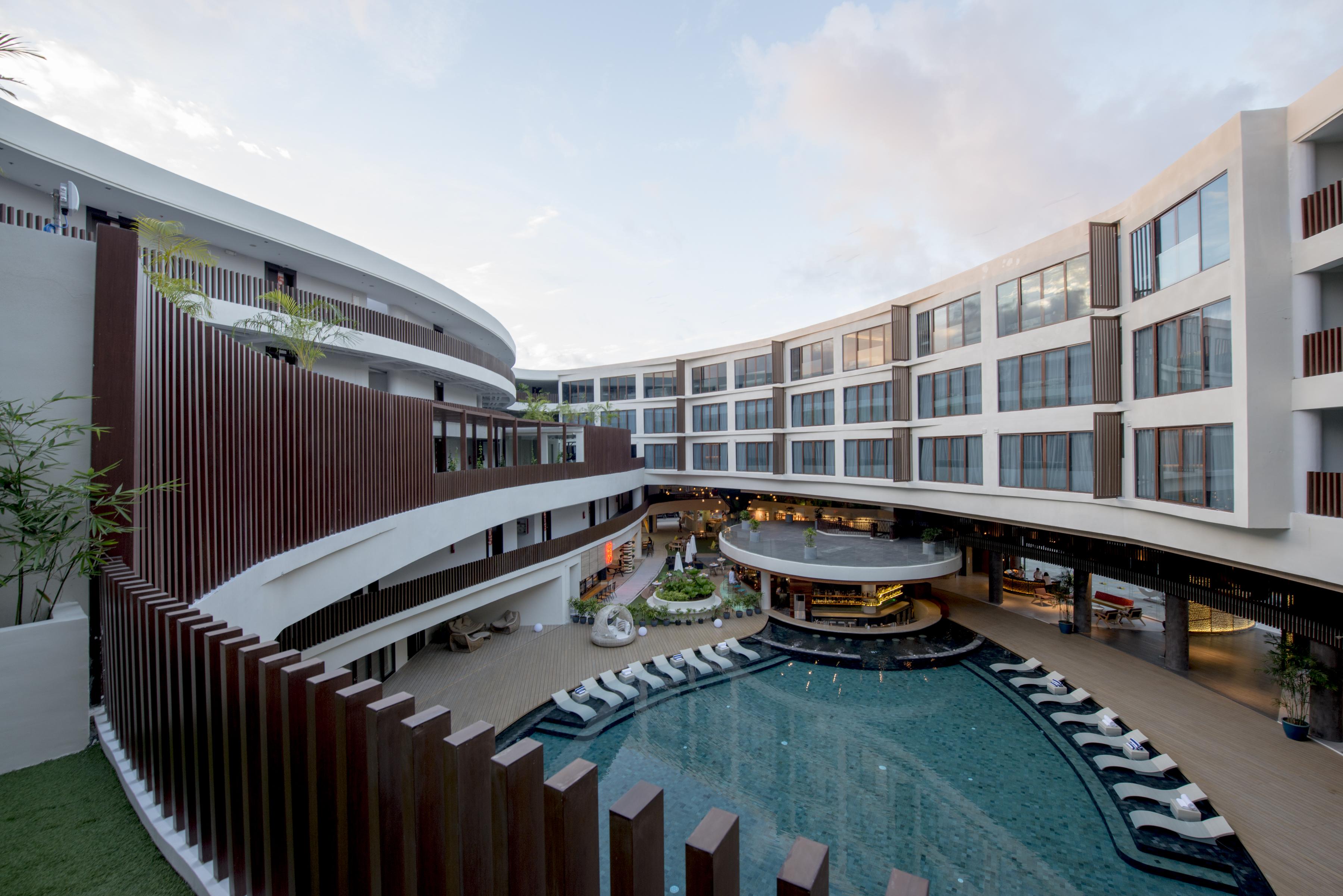 ฮิว โฮเทล แอนด์ รีสอร์ต โบราเคย์ เมเนจ บาย เอชไอไอ Hotel Manoc-Manoc ภายนอก รูปภาพ