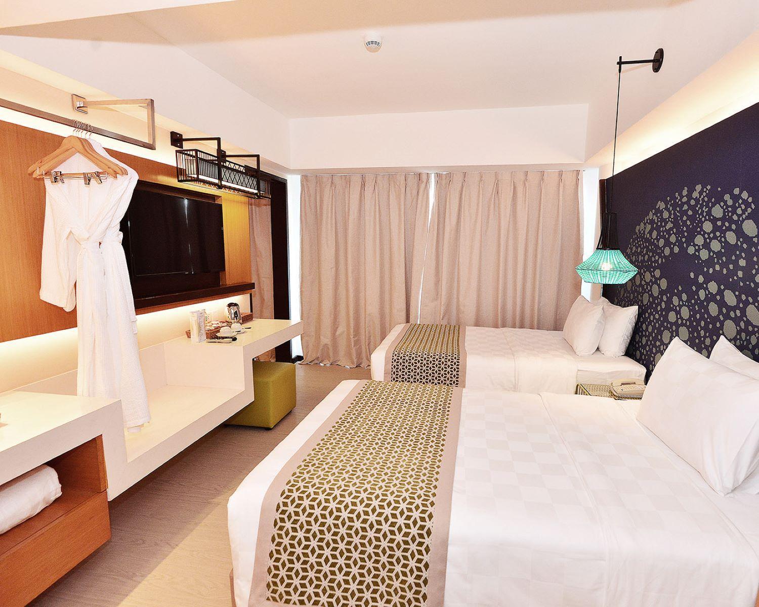 ฮิว โฮเทล แอนด์ รีสอร์ต โบราเคย์ เมเนจ บาย เอชไอไอ Hotel Manoc-Manoc ภายนอก รูปภาพ