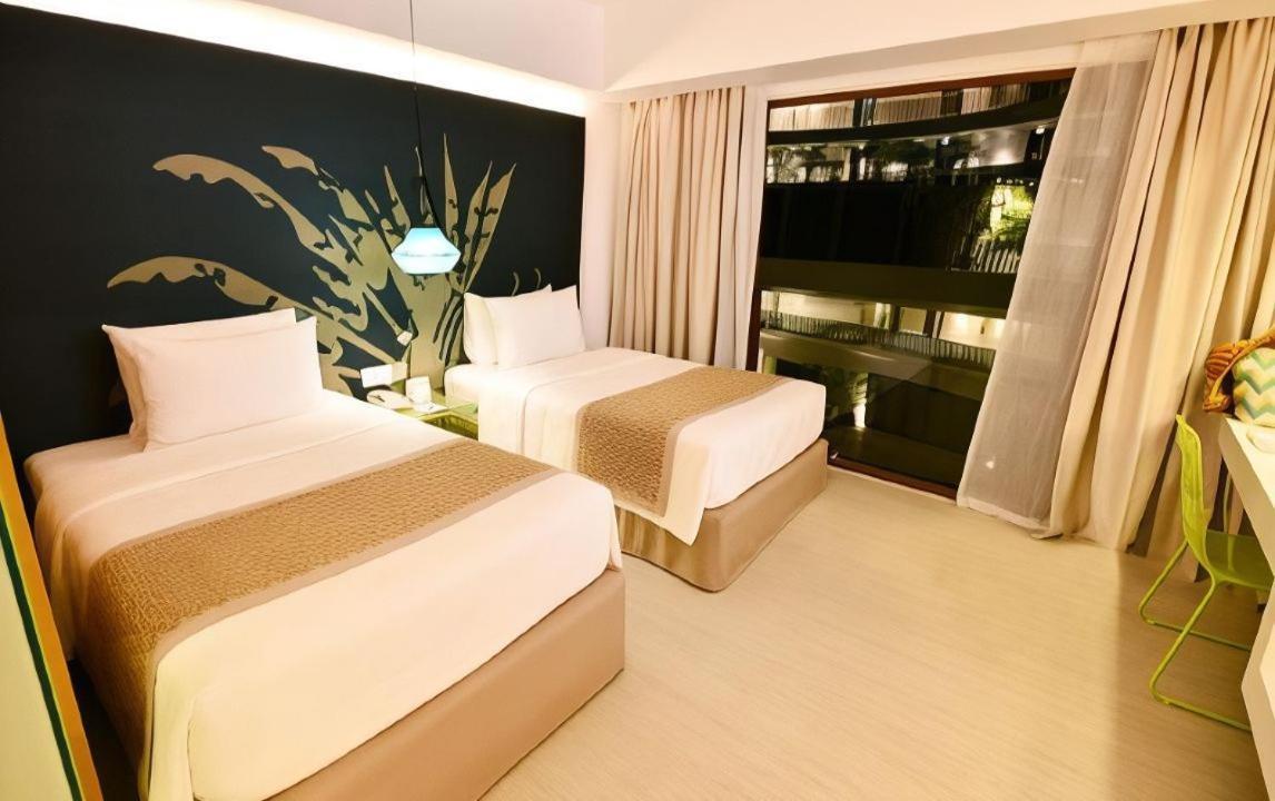 ฮิว โฮเทล แอนด์ รีสอร์ต โบราเคย์ เมเนจ บาย เอชไอไอ Hotel Manoc-Manoc ภายนอก รูปภาพ