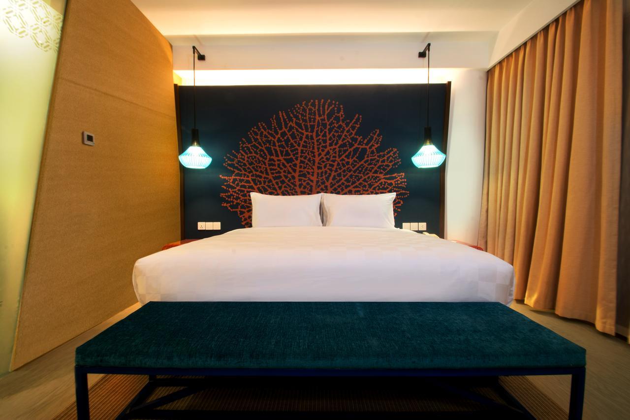 ฮิว โฮเทล แอนด์ รีสอร์ต โบราเคย์ เมเนจ บาย เอชไอไอ Hotel Manoc-Manoc ภายนอก รูปภาพ
