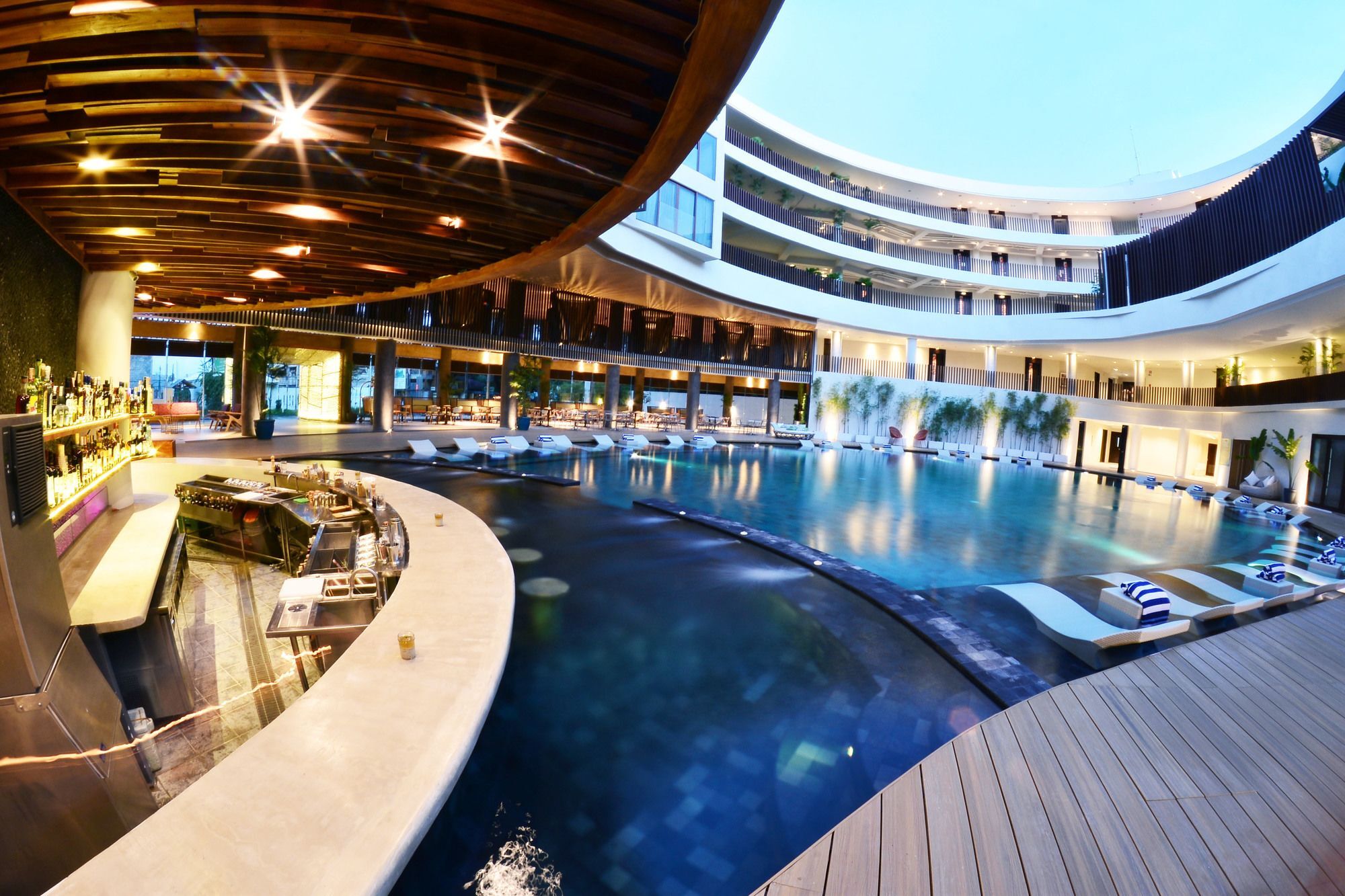 ฮิว โฮเทล แอนด์ รีสอร์ต โบราเคย์ เมเนจ บาย เอชไอไอ Hotel Manoc-Manoc ภายนอก รูปภาพ