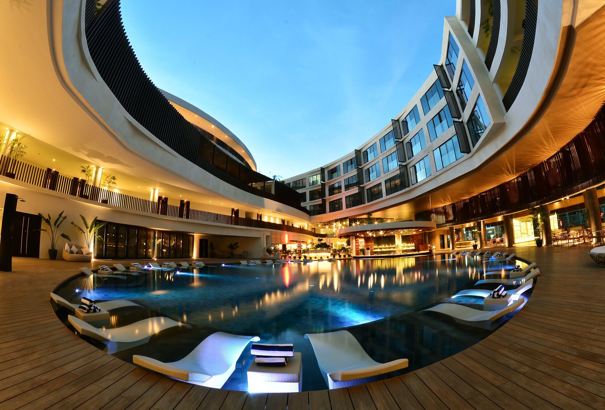 ฮิว โฮเทล แอนด์ รีสอร์ต โบราเคย์ เมเนจ บาย เอชไอไอ Hotel Manoc-Manoc ภายนอก รูปภาพ