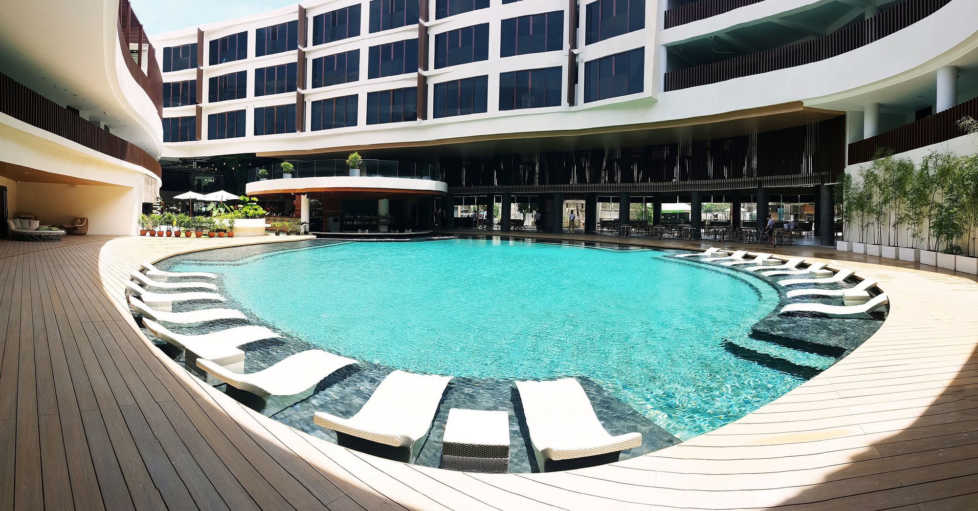 ฮิว โฮเทล แอนด์ รีสอร์ต โบราเคย์ เมเนจ บาย เอชไอไอ Hotel Manoc-Manoc ภายนอก รูปภาพ