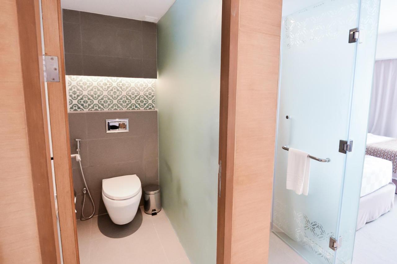 ฮิว โฮเทล แอนด์ รีสอร์ต โบราเคย์ เมเนจ บาย เอชไอไอ Hotel Manoc-Manoc ภายนอก รูปภาพ